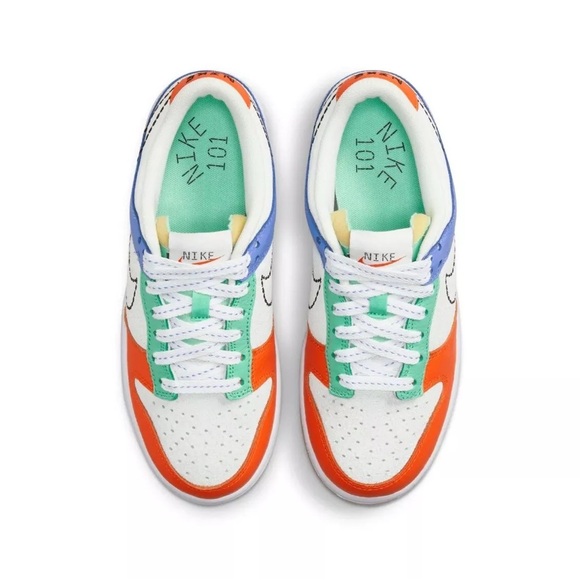 Nike Dunks - Picture 3 of 4